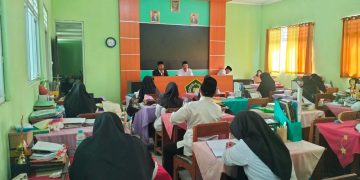 Pembinaan Guru MTsN 8 Sragen oleh Pengawas Madrasah: Tingkatkan Mutu Pendidikan dengan Inovasi