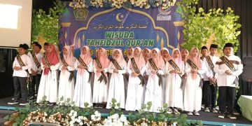 Suasana Haru Penuh Bangga Warnai Wisuda Tahfidzul Qur’an MTs N 6 Sragen