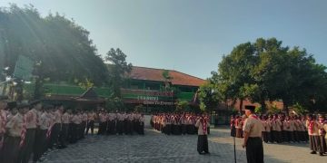 Adakan Kemah Ujian SKU, Pramadista MTsN 2 Sragen Kukuhkan Tingkat Pramuka Penggalang
