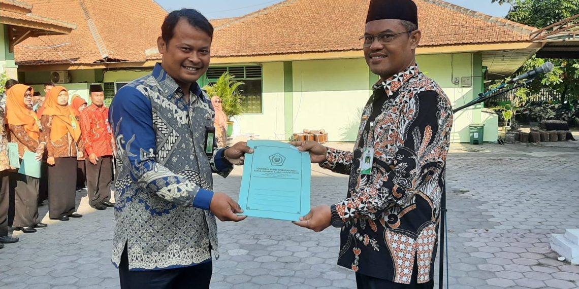 Haru dan Bahagia Warnai Penyerahakn SK Pensiun dan Kenaikan Pangkat ASN Kankemenag Sragen