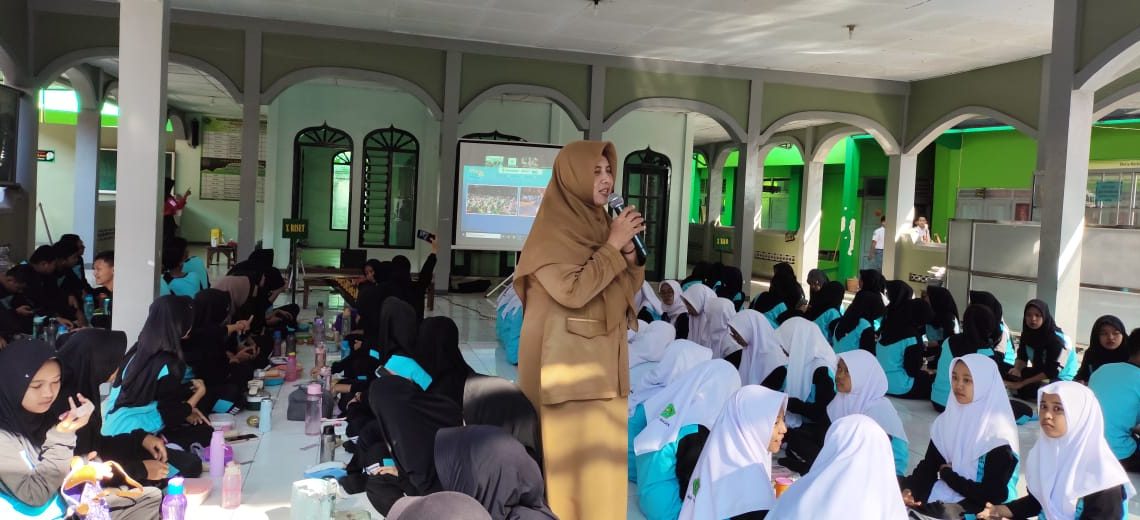 Ratusan Siswa dan Siswi MAN 1 Sragen ikuti Gerakan Aksi Bergizi Serentak di Hari Remaja Internasional