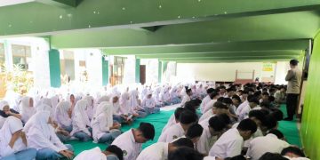 Polsek Kalijambe Sosialisasikan Pentingnya Etika dan Kedisiplinan kepada Siswa MAN 3 Sragen