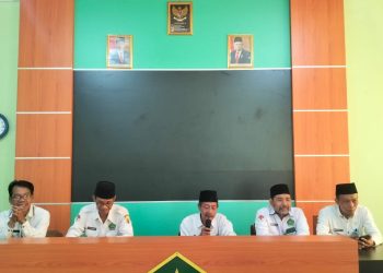 “Bekerjalah dengan Hati” Pesan Penting dalam Briefing Kepala Baru MTsN 8 Sragen