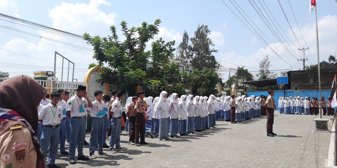 ”Sebagai Pemimpin, Kalian Tidak Hanya Dituntut Untuk Memimpin, Tetapi Juga Untuk Memberi Contoh Yang Baik” Pesan Kepala MAN 3 Sragen Dalam LDK