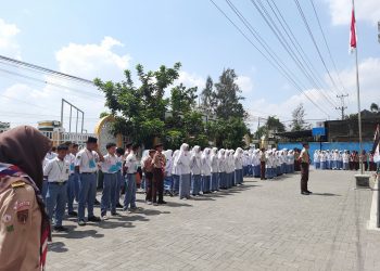 ”Sebagai Pemimpin, Kalian Tidak Hanya Dituntut Untuk Memimpin, Tetapi Juga Untuk Memberi Contoh Yang Baik” Pesan Kepala MAN 3 Sragen Dalam LDK