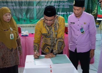 Kuatkan Moderasi Beragama dan Wujudkan Sekolah Sehat, MTsN 3 Sragen Adakan Deklarasi
