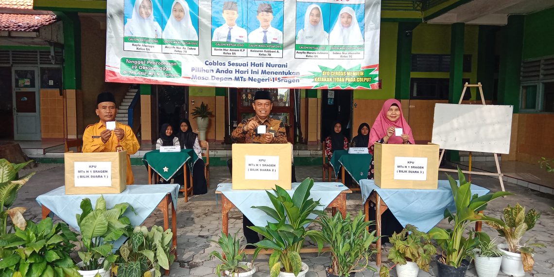 Pesta Demokrasi, Siswa MTsN 1 Sragen Ikuti Pemilihan Ketua & Wakil Ketua OSIM Periode Tahun 2024 – 2025.