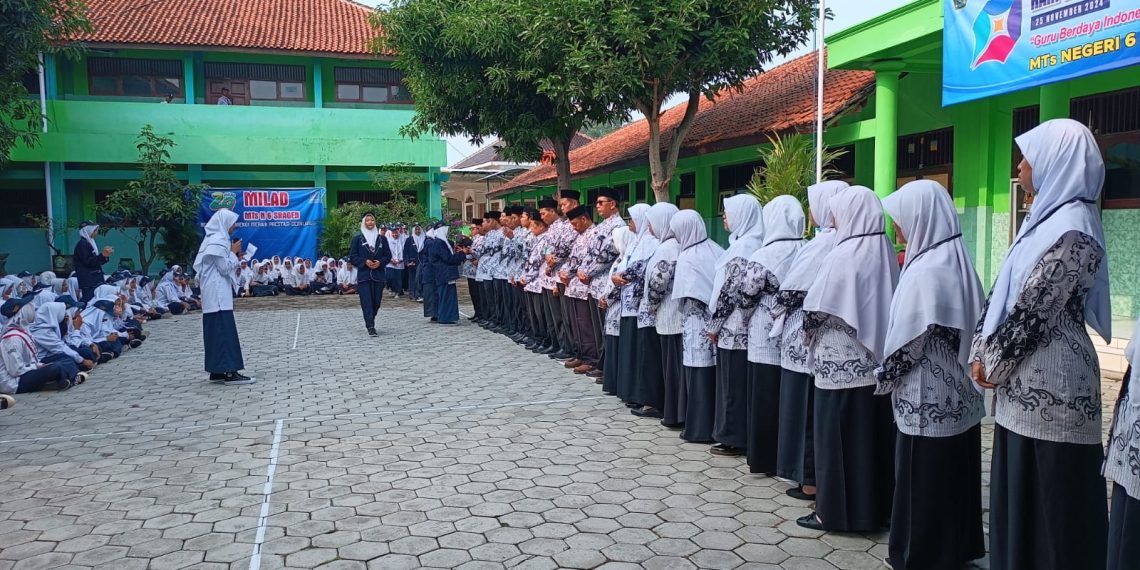 Sebuah Persembahan Di Hari Guru Oleh Siswa-Siswi MTs N 6 Sragen