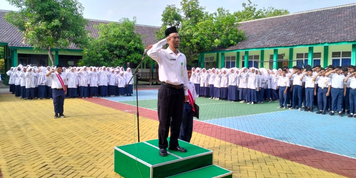 Memupuk Sikap Patriotisme Melalui Upacara Hari Pahlawan