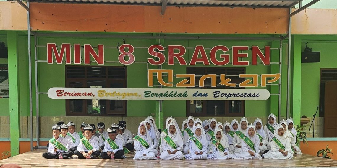 MIN 8 Sragen Gelar Wisuda Tahfidz, 39 Peserta Dikukuhkan