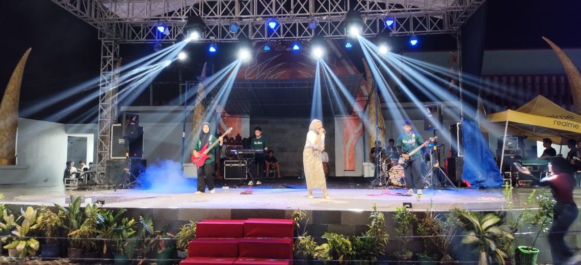 Band MAN 1 Sragen Tampil Memukau Penonton Dalam Acara Sukowati ART Festival 2025