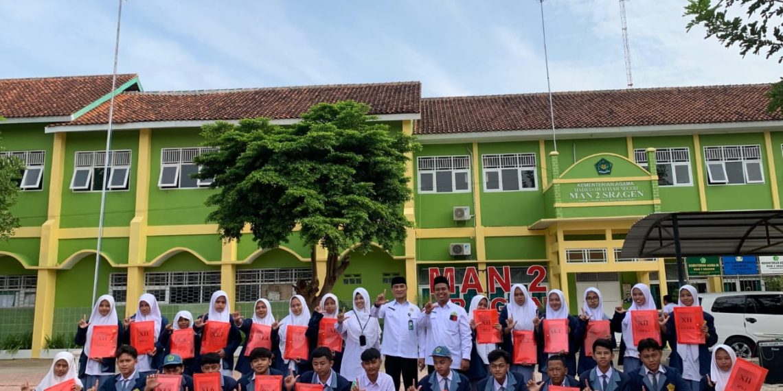 Membangun Budaya Literasi di Sekolah, MAN 2 Sragen Sukses Gelar Apel Perdana Giat Literasi 2