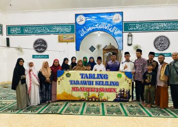 Kuatkan Hubungan dengan Masyarakat, MTsN 3 Sragen Adakan Tarawih Keliling