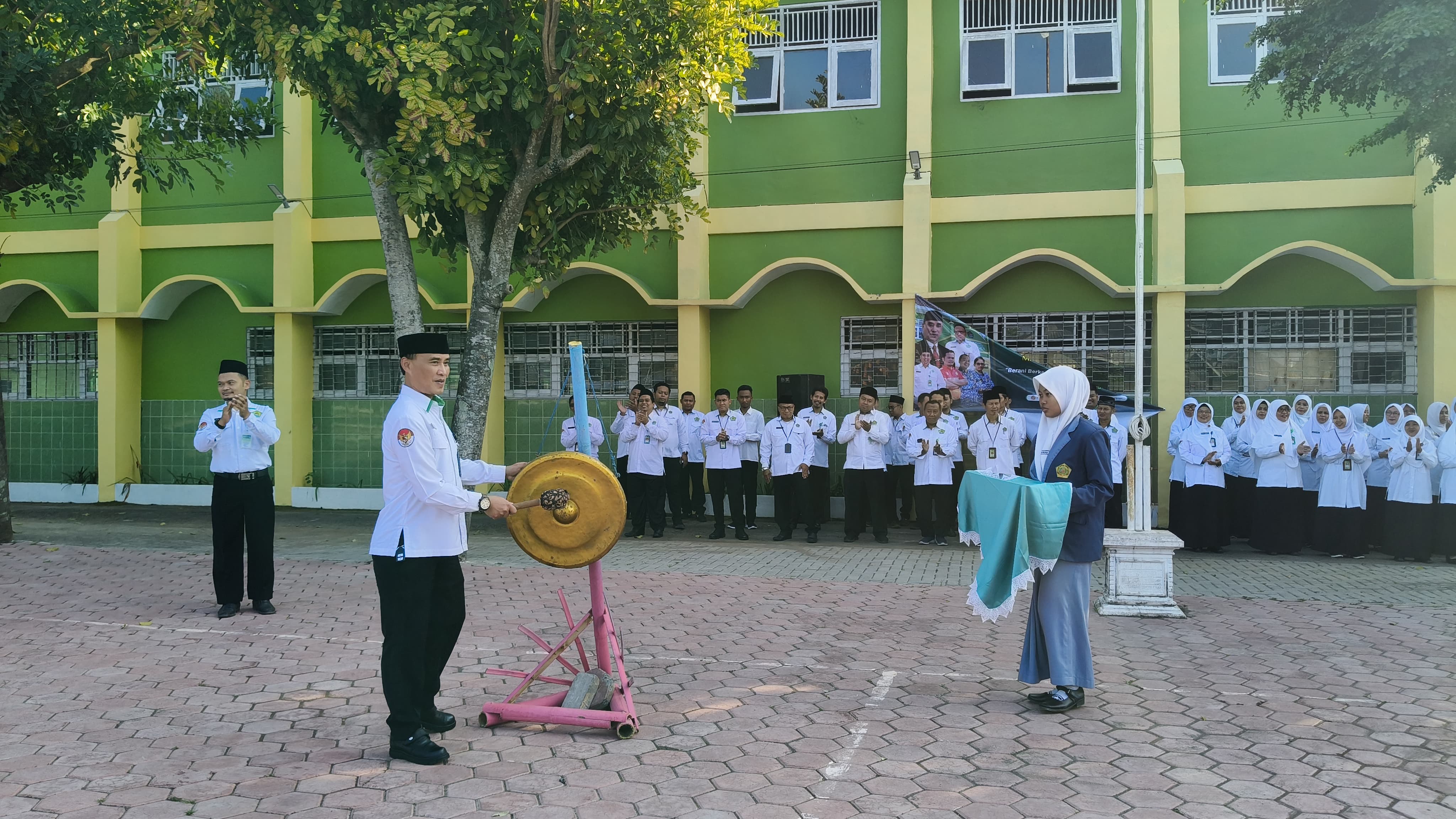Tagline Kolaborasi Seru Cetak Juara Masa Depan, Siswa Baru MAN 2 Sragen Ikuti Matsama dengan Penuh Semangat dan Ceria