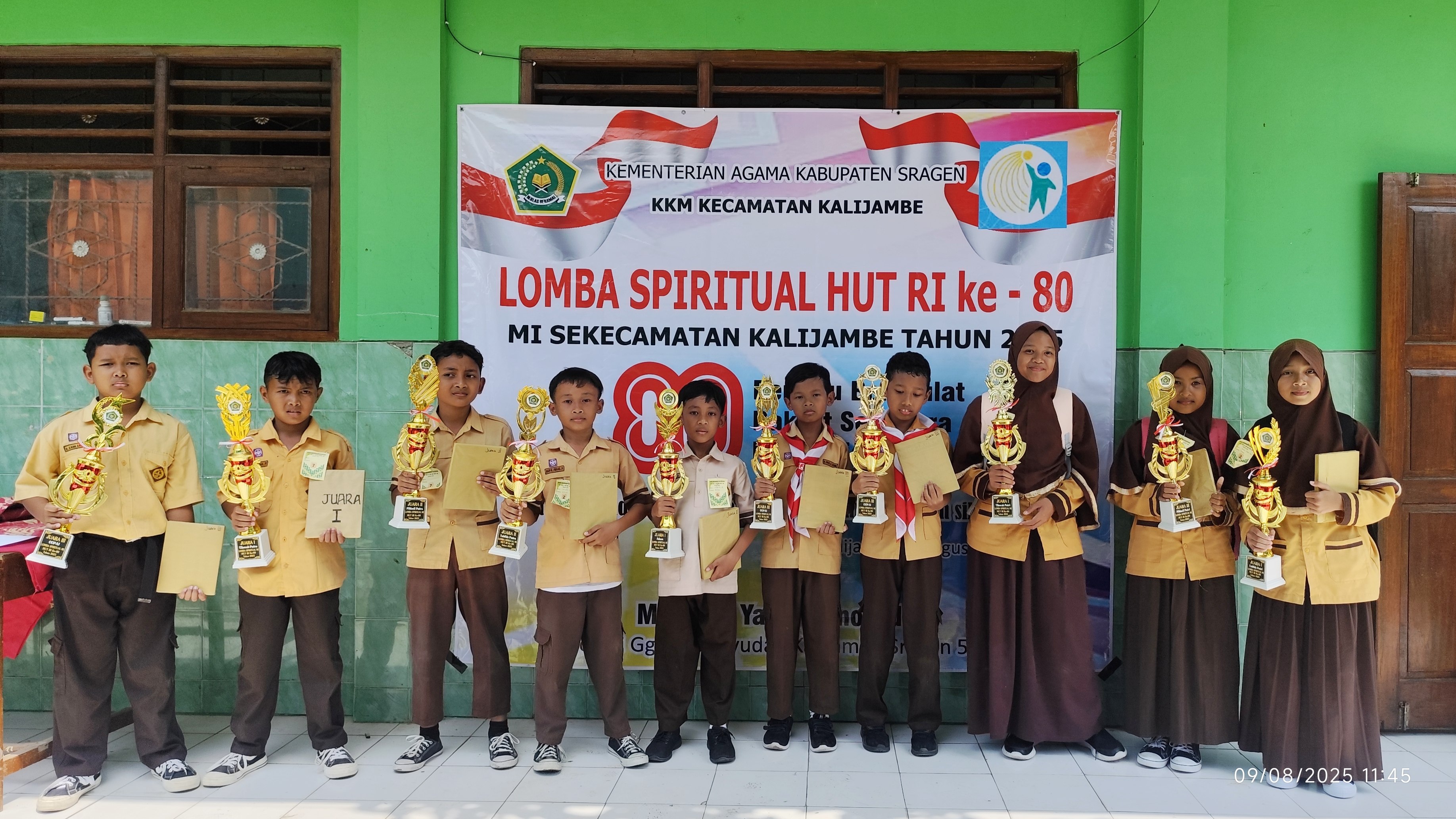 MIN 8 Sragen Raih Juara Umum Lomba Spiritual MI se-Kecamatan Kalijambe