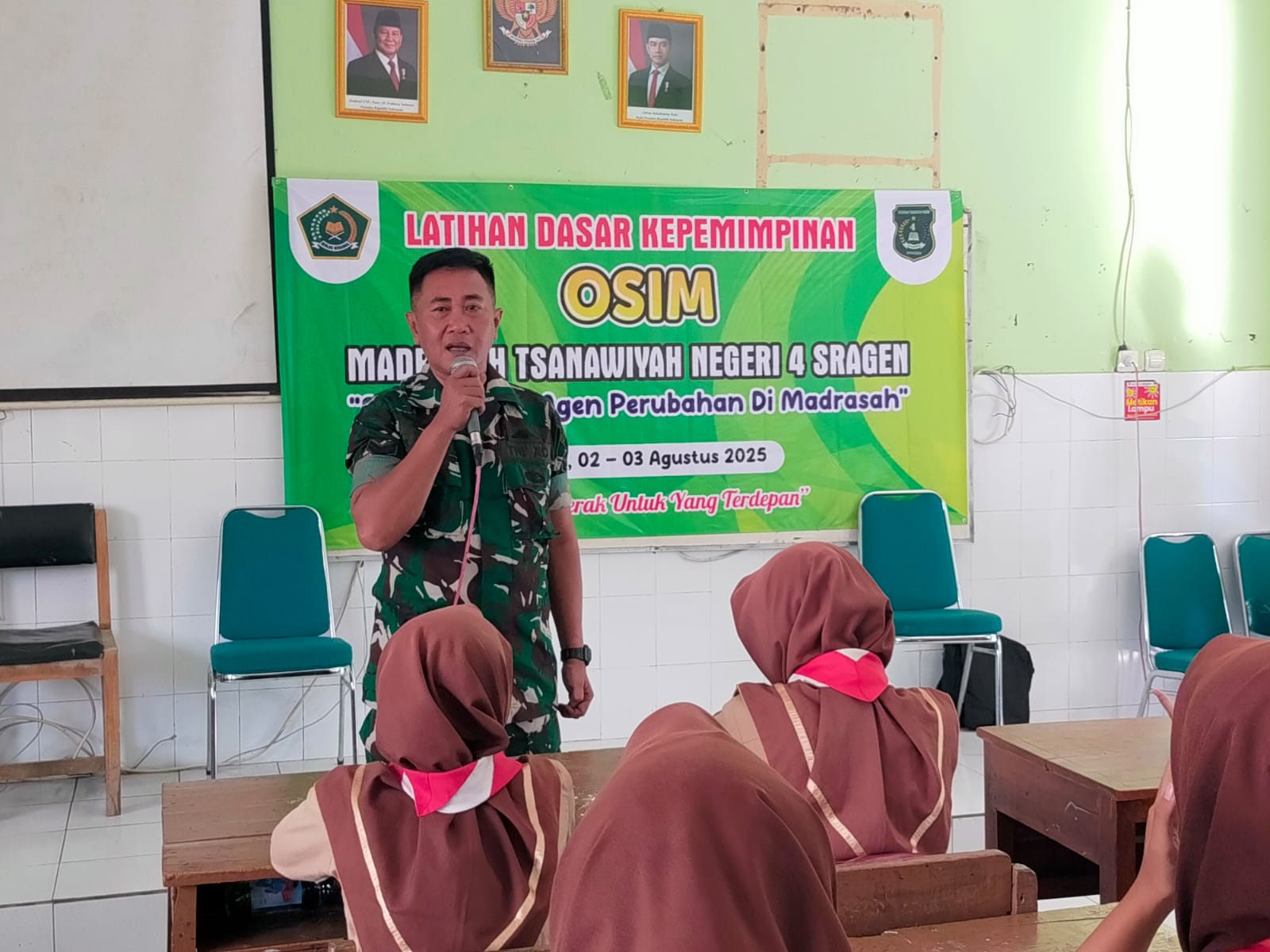 34 Pengurus OSIM MTsN 4 Sragen Ikuti Latihan Dasar Kepemimpinan, Siap Menjadi Agen Perubahan di Madrasah