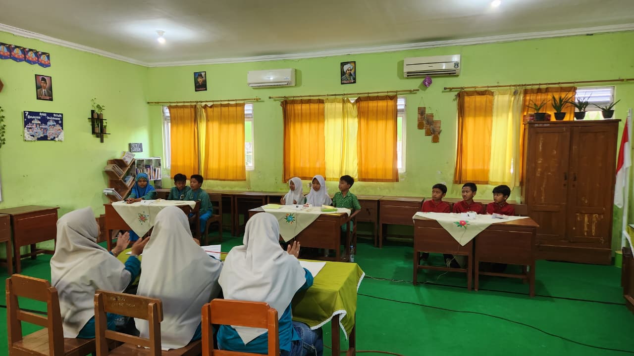 Puluhan Siswa SD/MI Berbagai Kecamatan Adu Kecerdasan Dalam LCC MTsN 4 Sragen