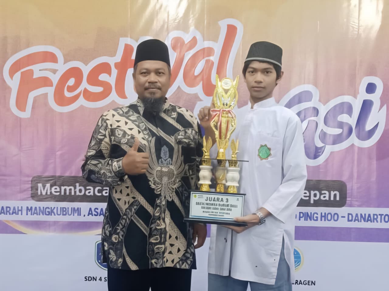Siswa MA Ibnu Abbas Assalafy Raih Juara 3 Lomba Resensi Buku di Festival Literasi Sragen