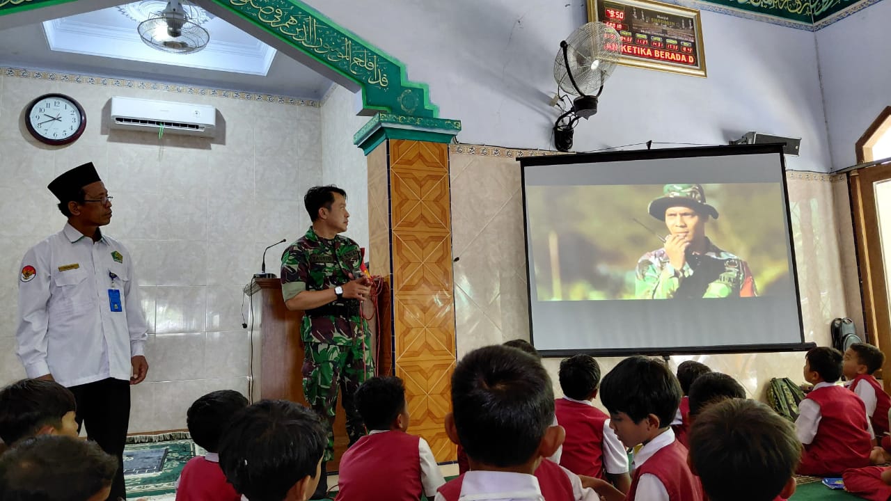Kolaborasi Lintas Sektoral, MIN 7 Sragen Gelar Sosialisasi Kesehatan dan Bahaya Rokok bagi Tubuh
