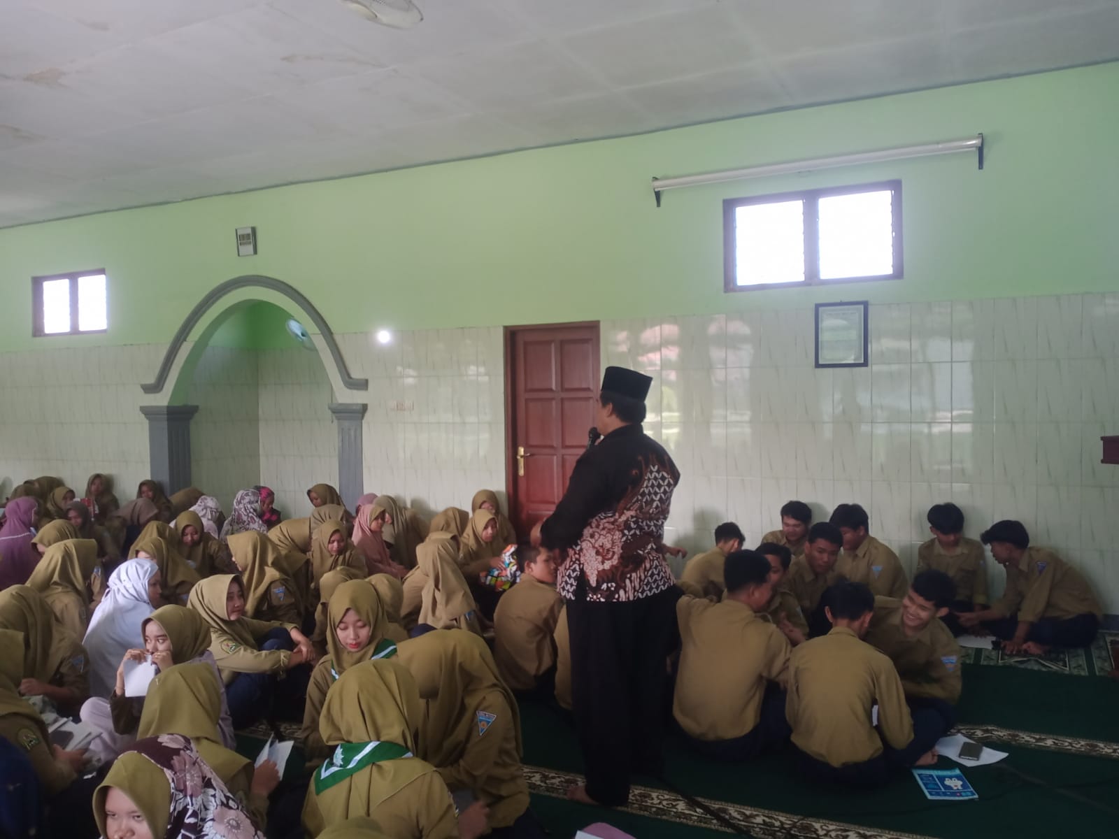 BRUS di SMK Muhammadiyah 4 Sragen: KUA Sragen Ajak Siswa Fokus pada Cita-Cita