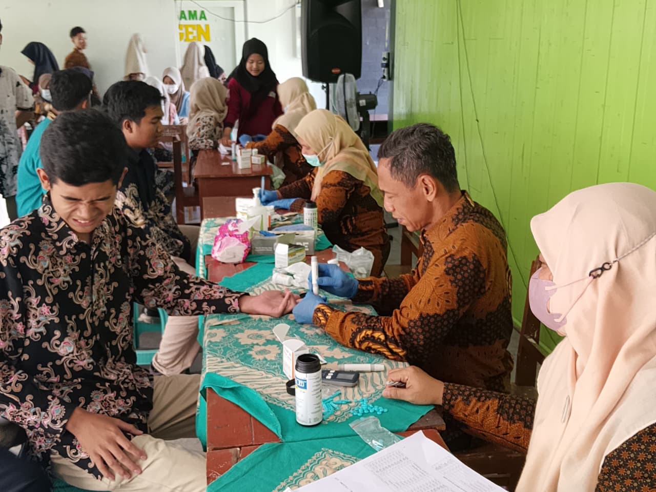 Deteksi Dini Penyakit, Siswa MAN 3 Sragen Jalani Skrining Kesehatan dari Puskesmas Kalijambe