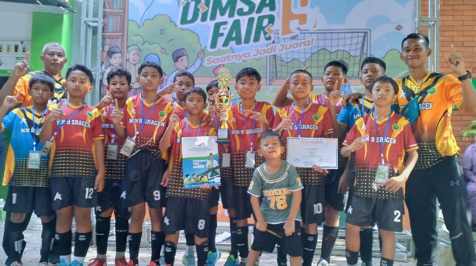 Tim Futsal MIN 9 Sragen Raih Juara 1 DIMSA FAIR 2025, Bukti Konsistensi Prestasi Olahraga Madrasah