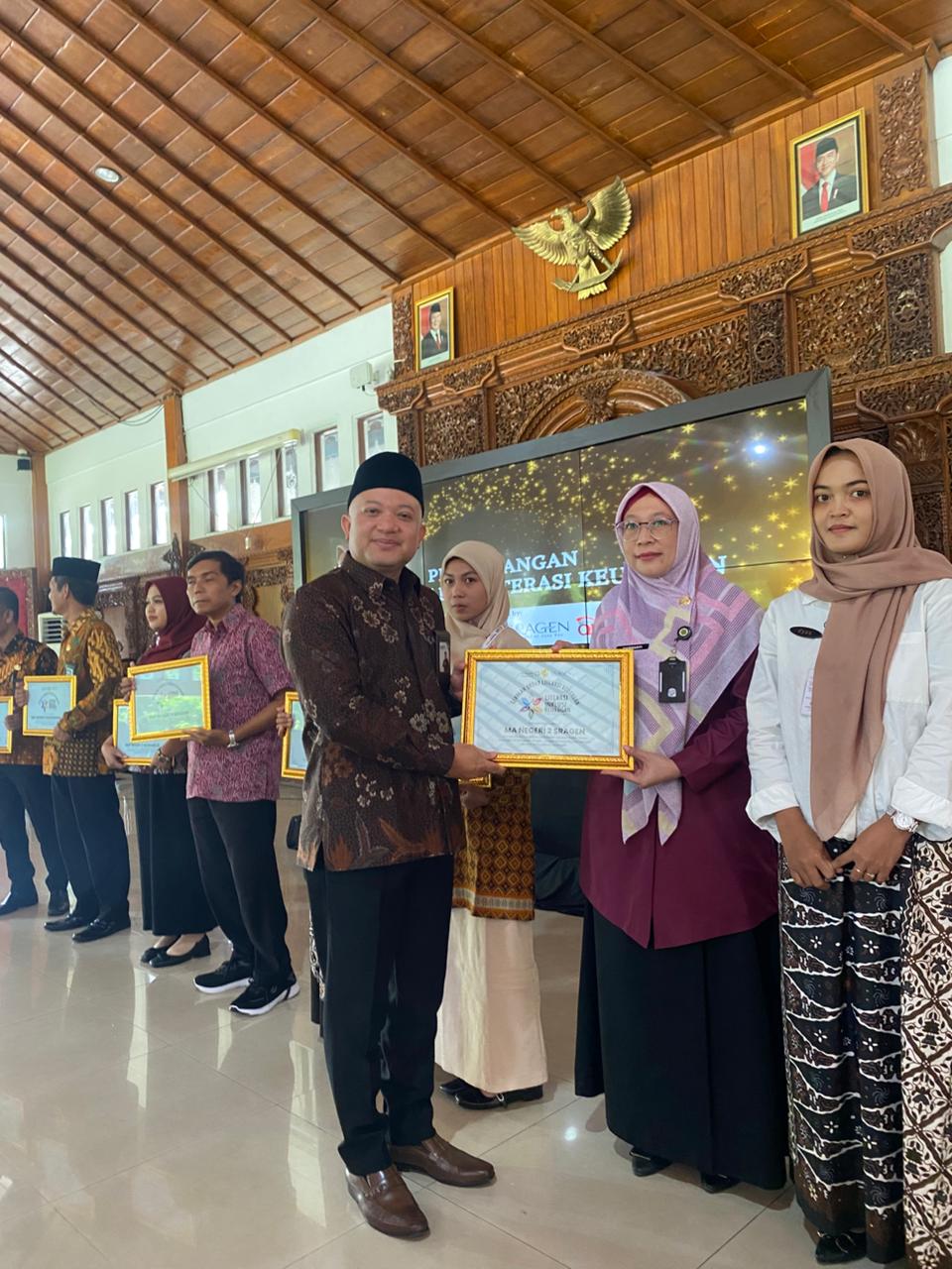 Siap Cetak Generasi Melek Finansial MAN 2 Sragen Dikukuhkan Jadi Madrasah Sadar Literasi Keuangan