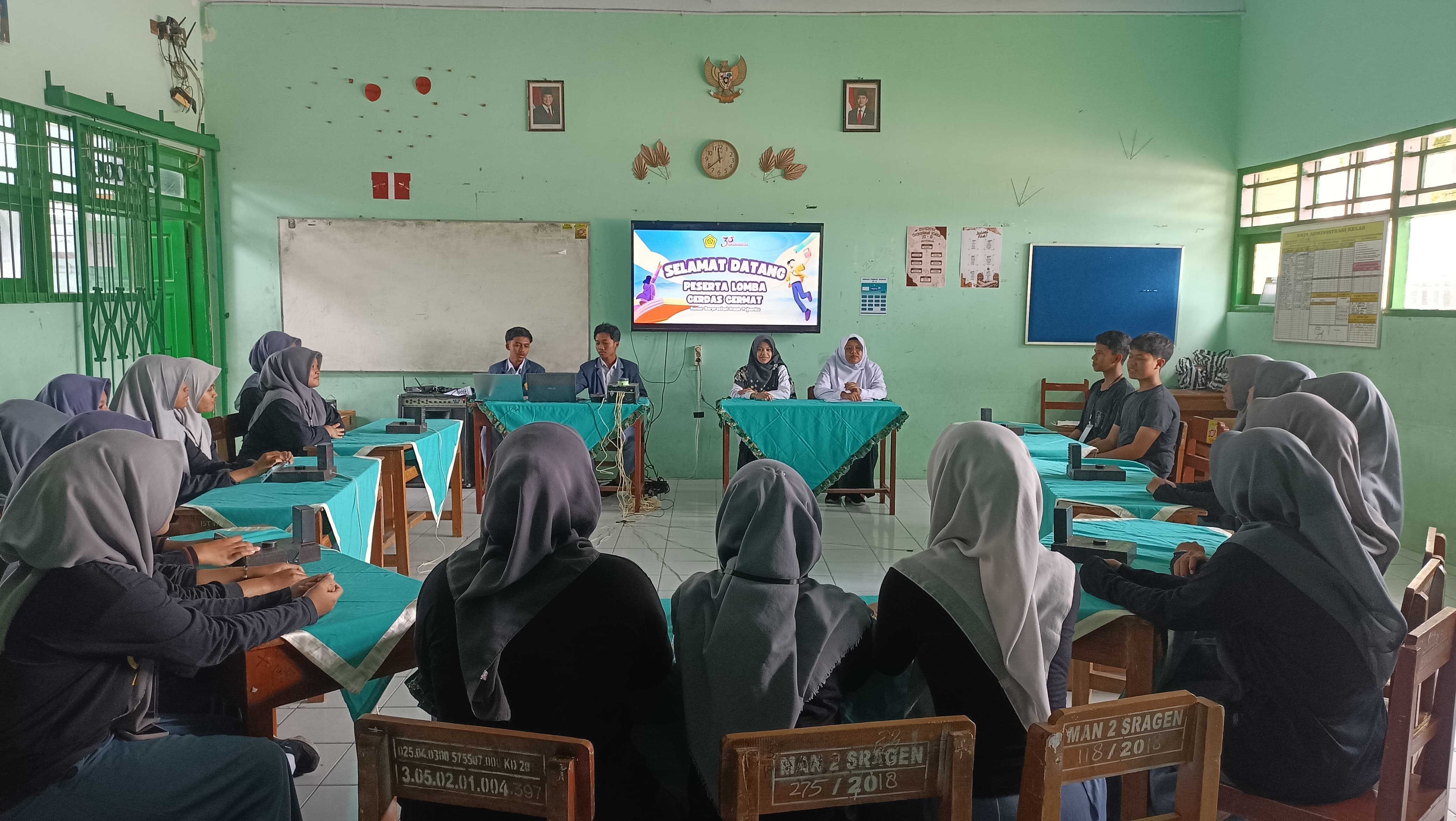 Lomba Cerdas Cermat Antar Kelas Meriahkan Milad ke-30 MAN 2 Sragen