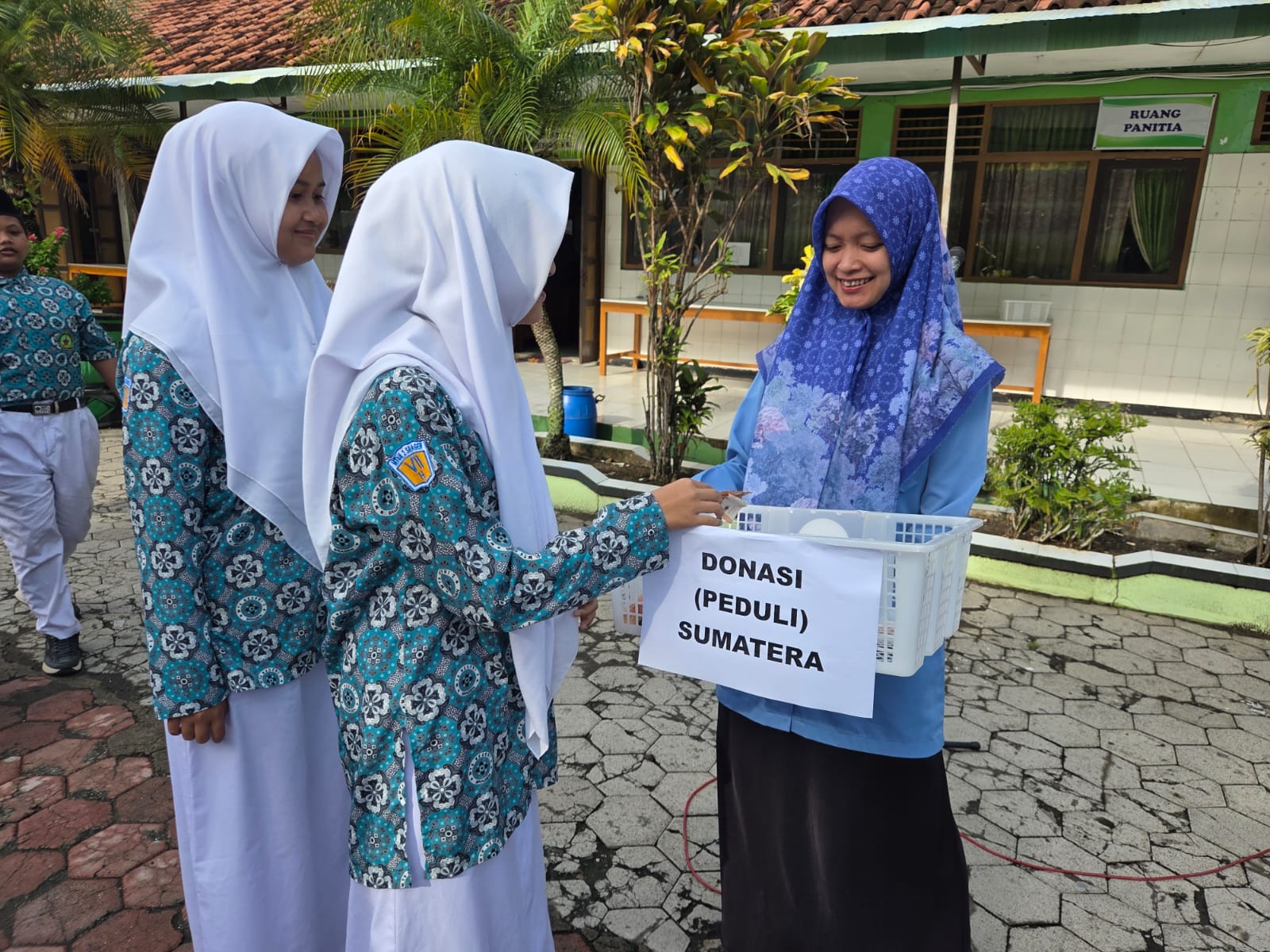 Semangat Ujian, Semangat Berbagi: Apel Kemanusiaan MTsN 2 Sragen