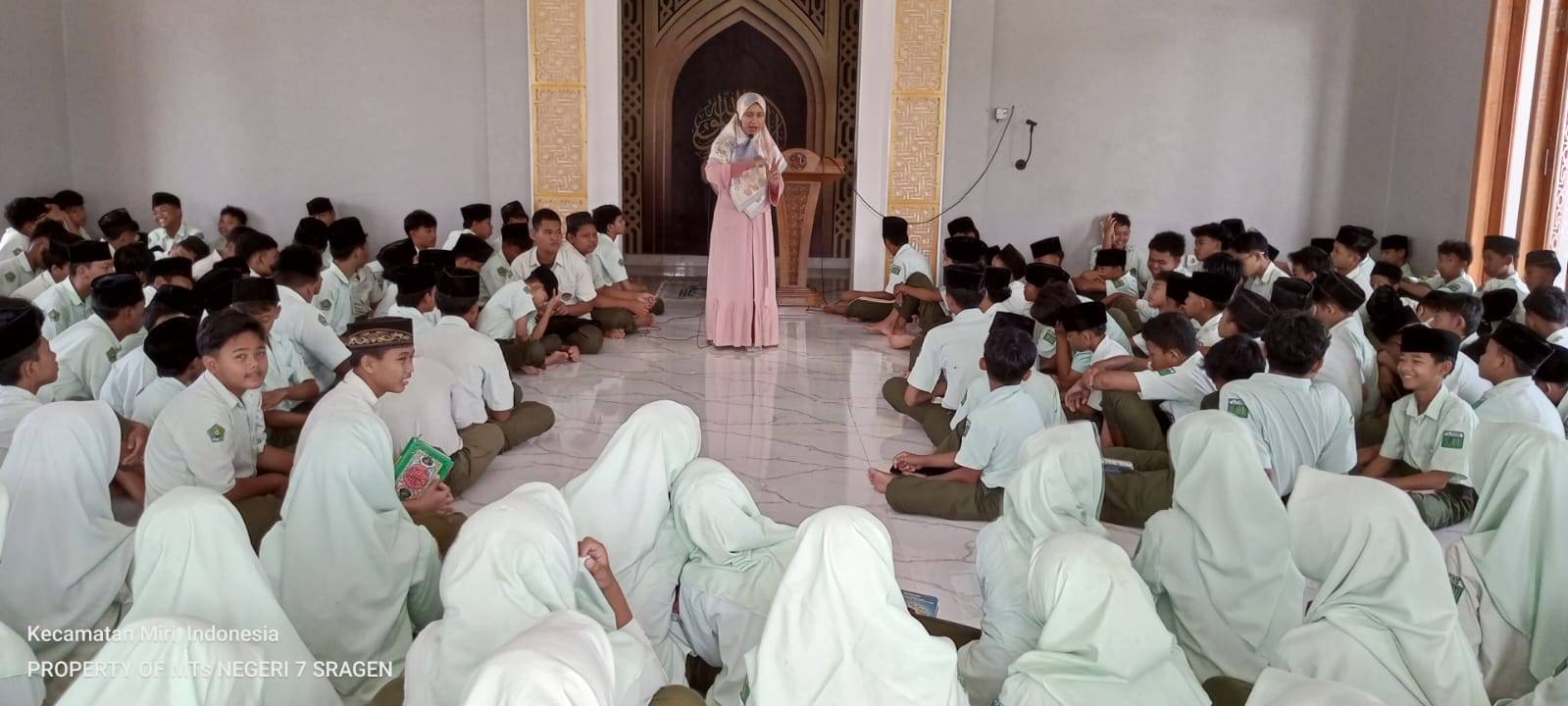 Tingkatkan Semangat Belajar, MTsN 7 Sragen Adakan Seminar Motivasi