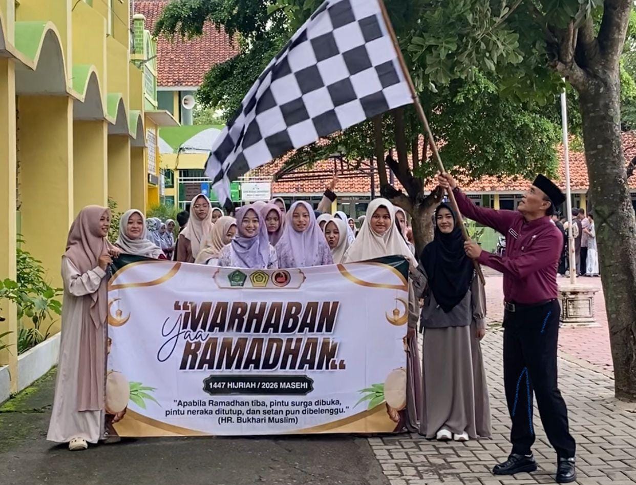 Pawai Ramadhan 1447 H Meriahkan MAN 2 Sragen, Dorong Peningkatan Iman, Ilmu, dan Akhlak Mulia