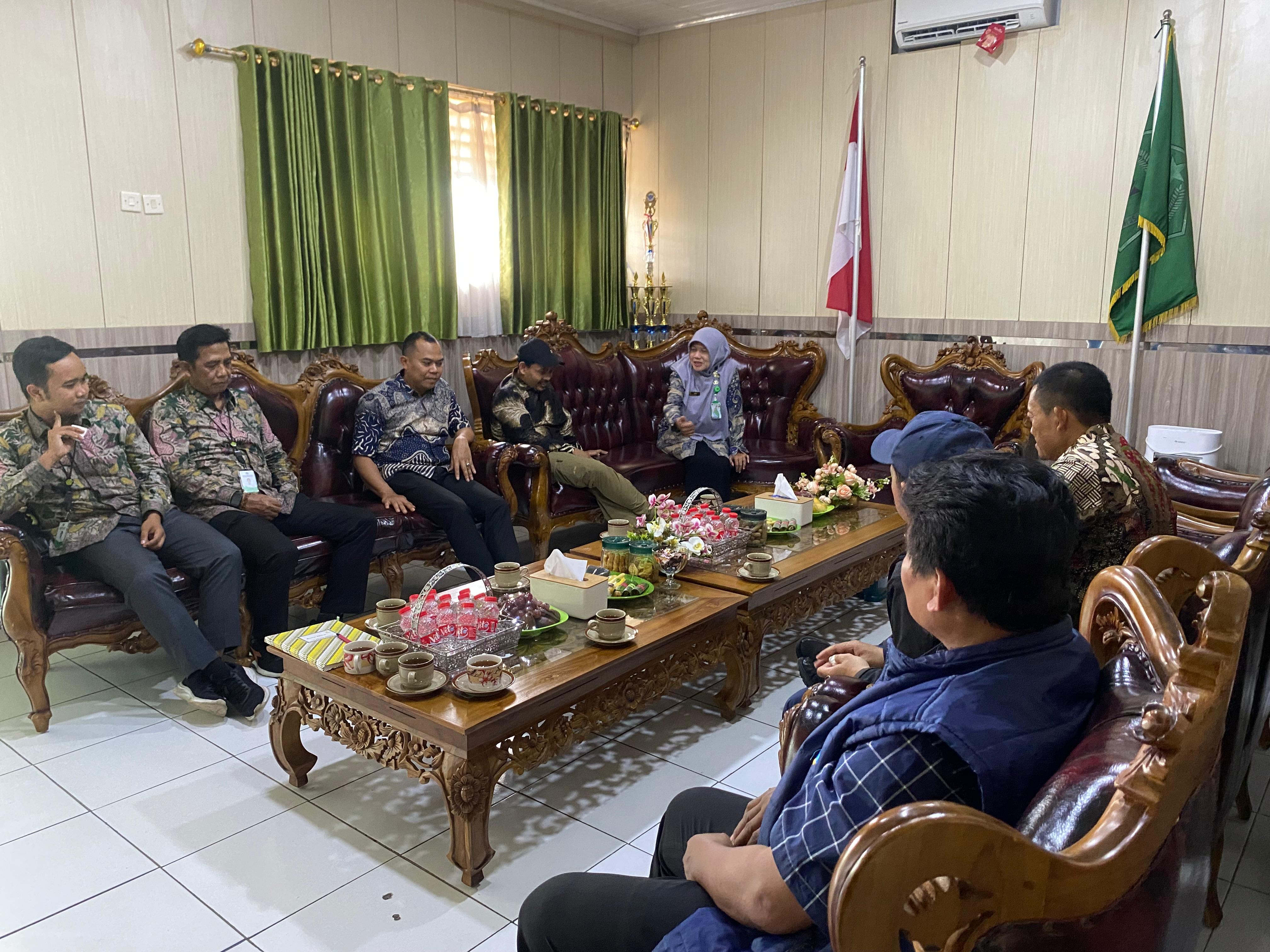 Tinjau Progres Pembangunan Madrasah, Kanwil Kemenag Jateng Lakukan Monev Kinerja PUPR di MAN 1 Sragen
