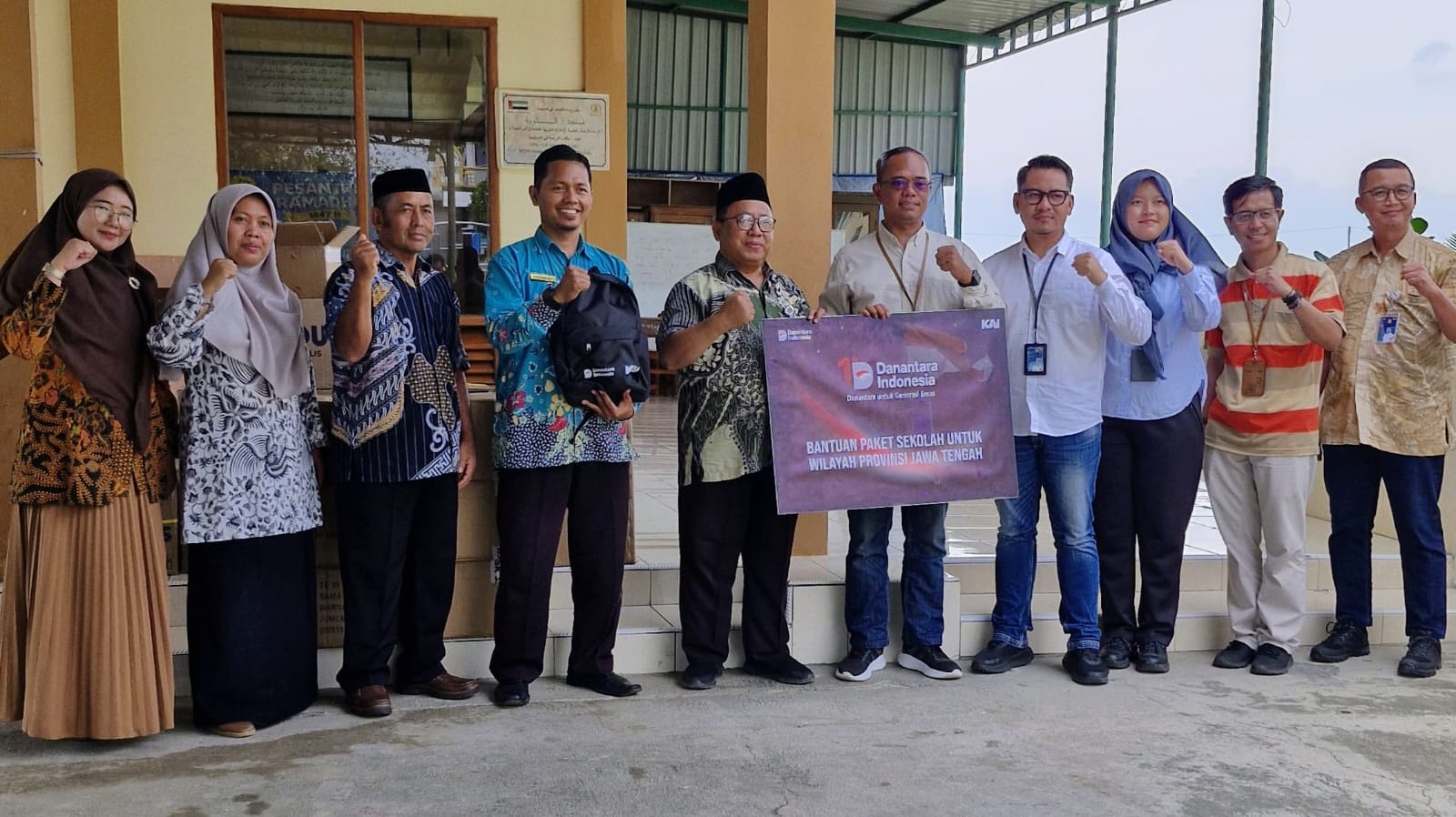 MTsN 6 Sragen dan PT KAI Perkuat Sinergi Melalui Penyaluran Bantuan Program Anak Bangsa