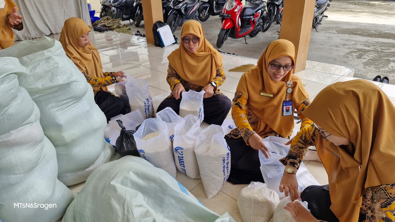 Zakat di Tengah Pembangunan: Dari Masjid, MTsN 6 Sragen Tebar Kepedulian