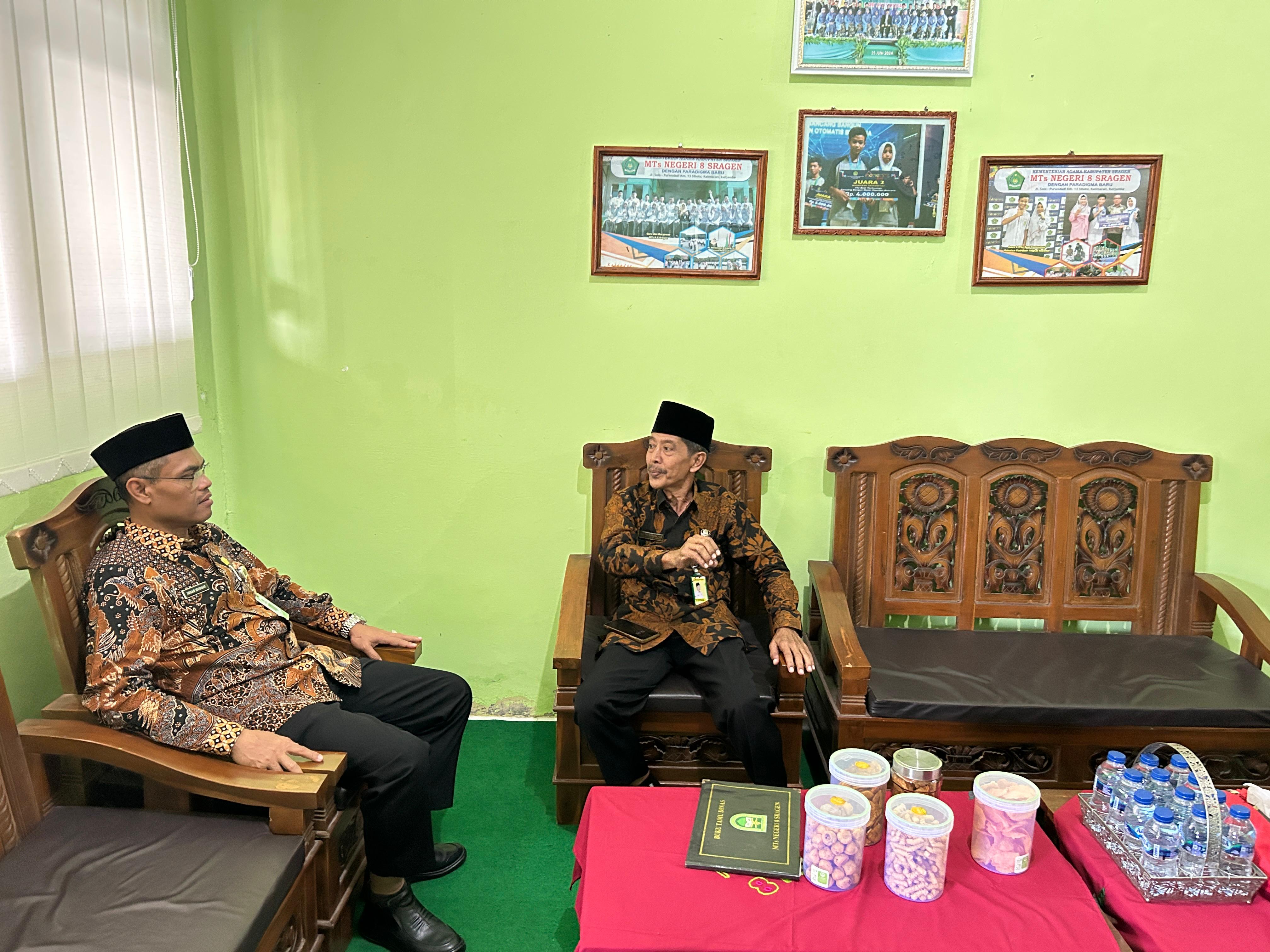 Kakankemenag Sragen Monitoring TKA di MTsN 8 Sragen, Pastikan Pelaksanaan Sesuai Standar