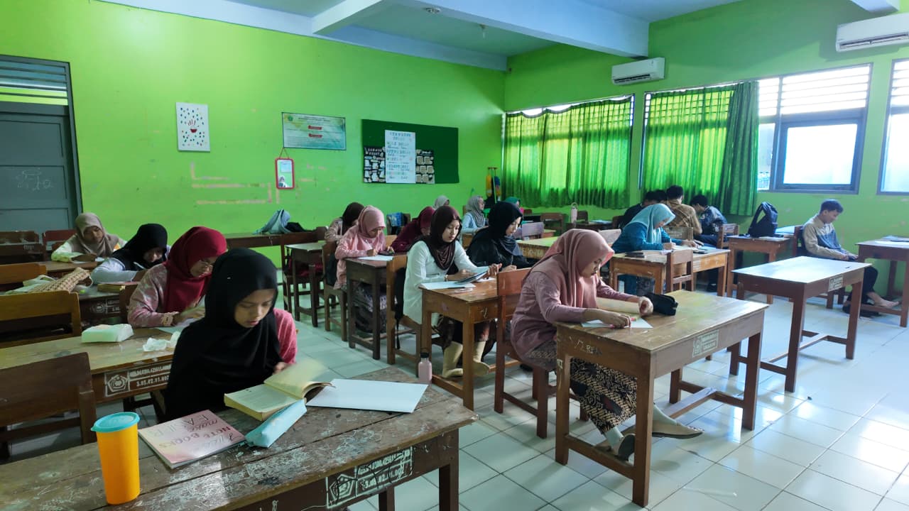 Semarak Hardiknas, Perpustakaan MAN 1 Sragen Gelar Lomba Tulis Sinopsis