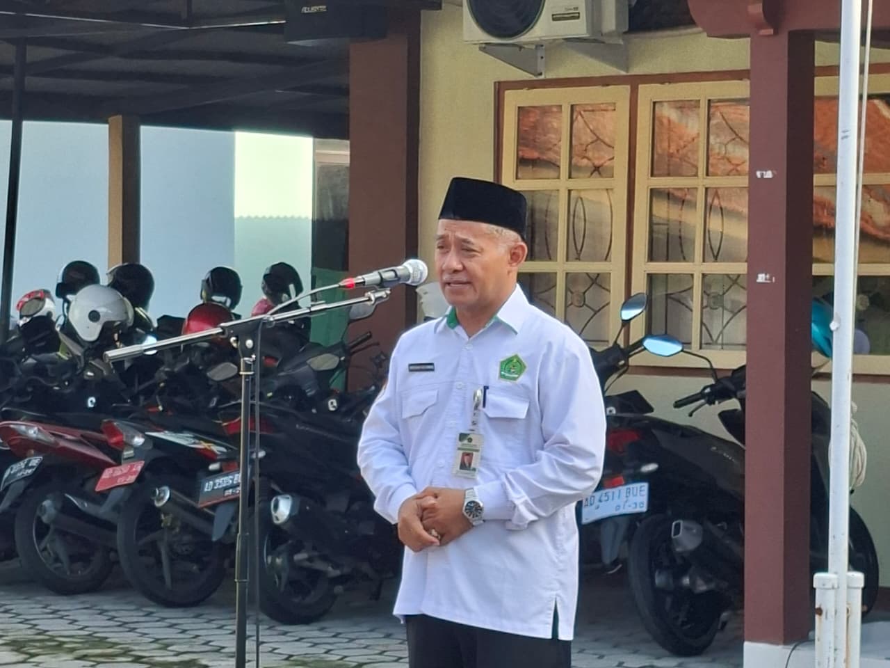 Kakankemenag Fatchur Rochman Perdana Beri Amanat: “Mari Bersama Jalankan Setiap Program dengan Baik”