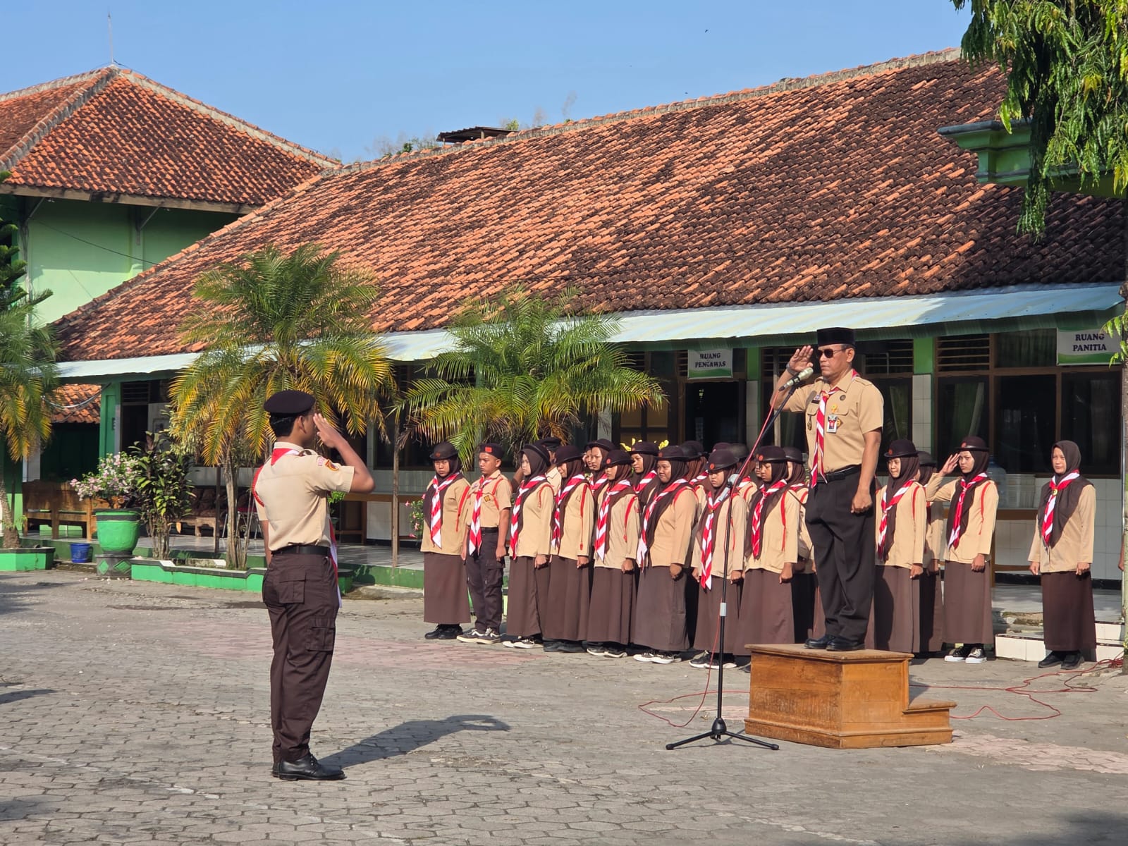 Unik, Tes SKU Pramuka MTsN 2 Sragen Dipadukan dengan Penyembelihan Hewan Kurban