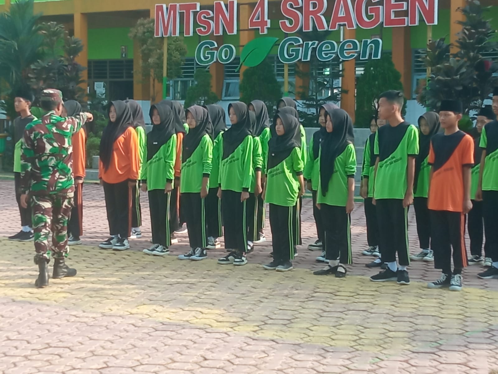 31 Pengurus OSIM MTsN 4 Sragen Ditempa Jadi Pemimpin Muda
