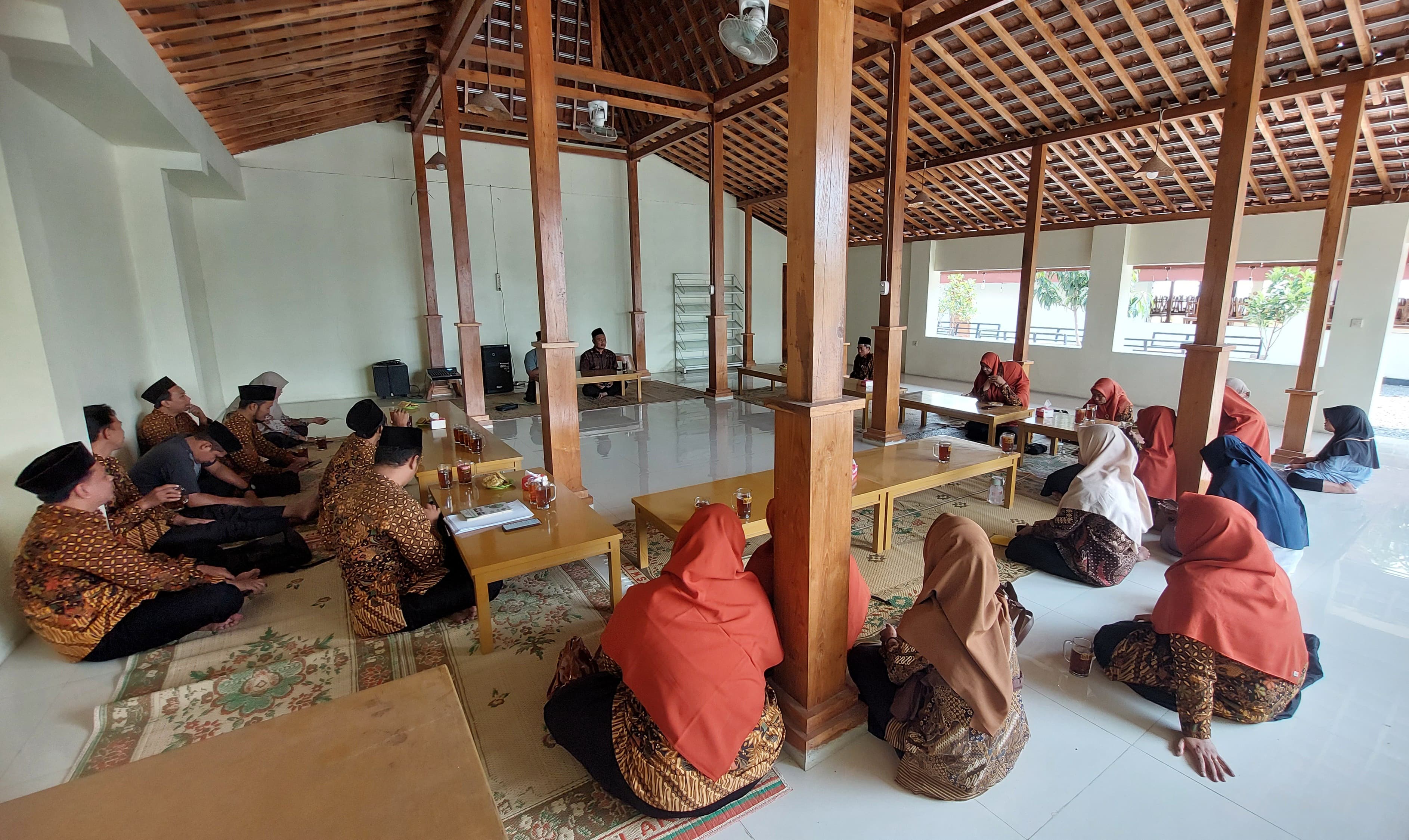 Lewat Kontrak Prestasi, MA Nurul Huda Bangun Budaya Kerja Profesional dan Berintegritas