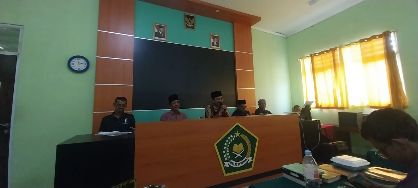 Disiplin, Profesional, dan Adaptif: Tiga Pesan Pengawas Madrasah untuk Guru MTsN 8 Sragen