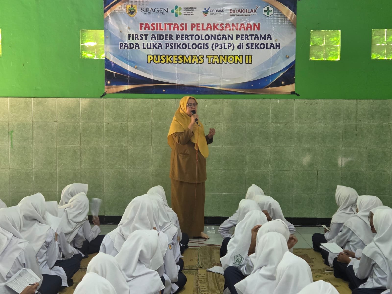 Bersama Puskesmas, MTsN 2 Sragen Ajak Murid Peduli Luka Psikologis Teman Sebaya