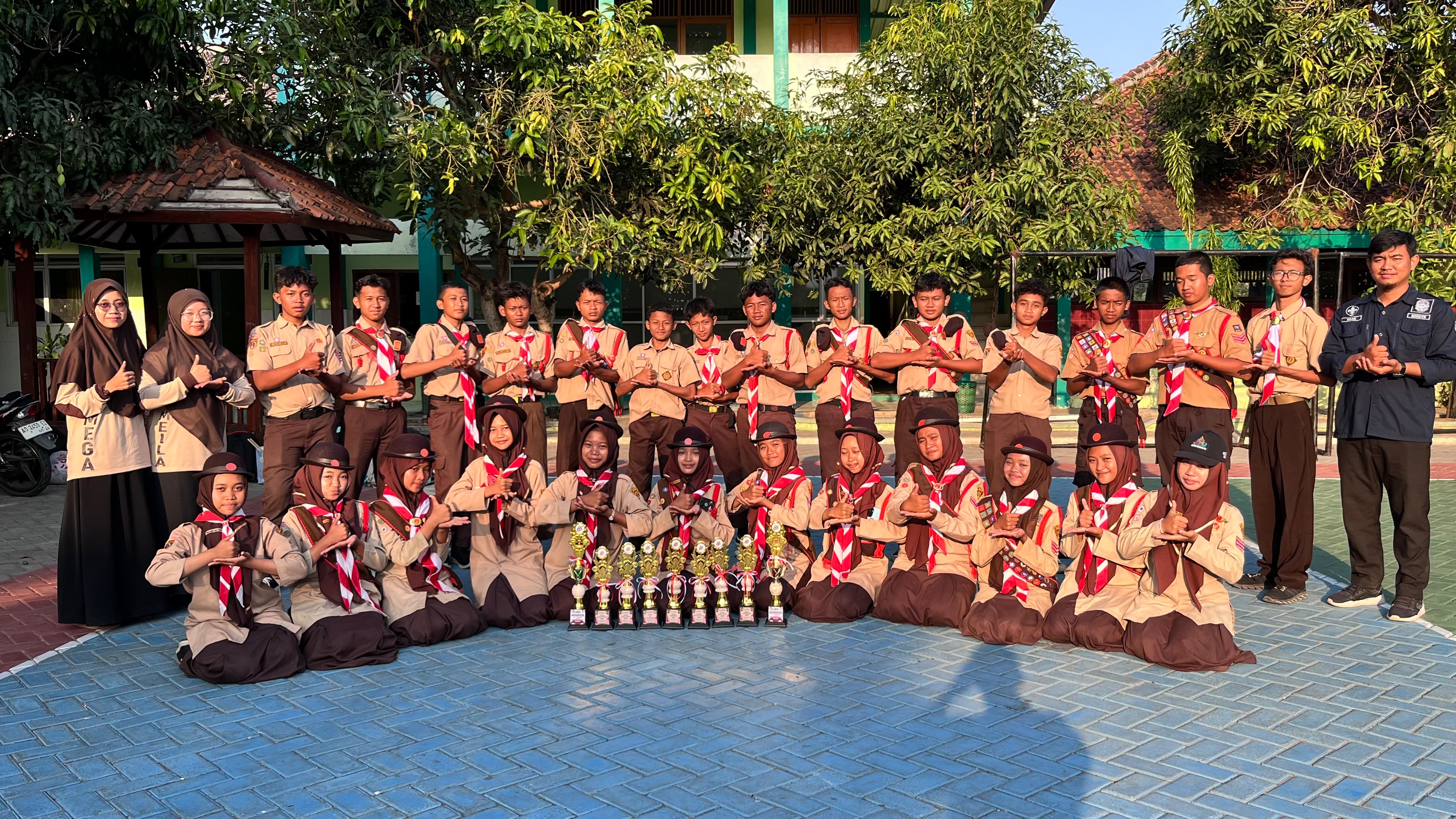 Kontingen MTsN 8 Sragen Borong Prestasi, Raih Juara Umum II Putra dan Putri pada Kemah Hari Pramuka Kwarran Kalijambe 2026