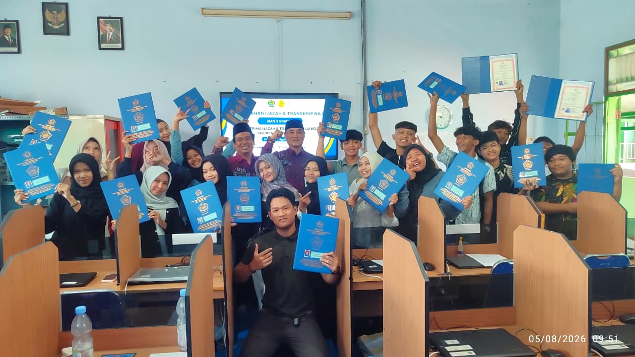 Tertib dan Terjadwal, MAN 2 Sragen Serahkan Ijazah dan Transkrip Nilai Murid Lulusan 2025/2026