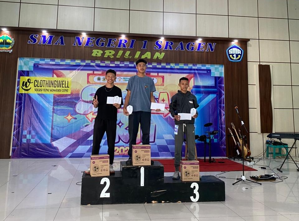 Kalahkan Ratusan Pelari, Cham! Murid MAN 1 Sragen Rajai Event Smansa Run 2026