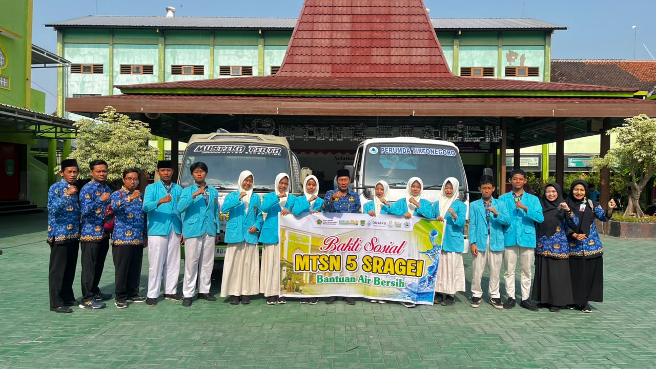 Air Asin Tak Diminum Sapi, MTsN 5 Sragen Hadirkan Tujuh Tangki Air Bersih