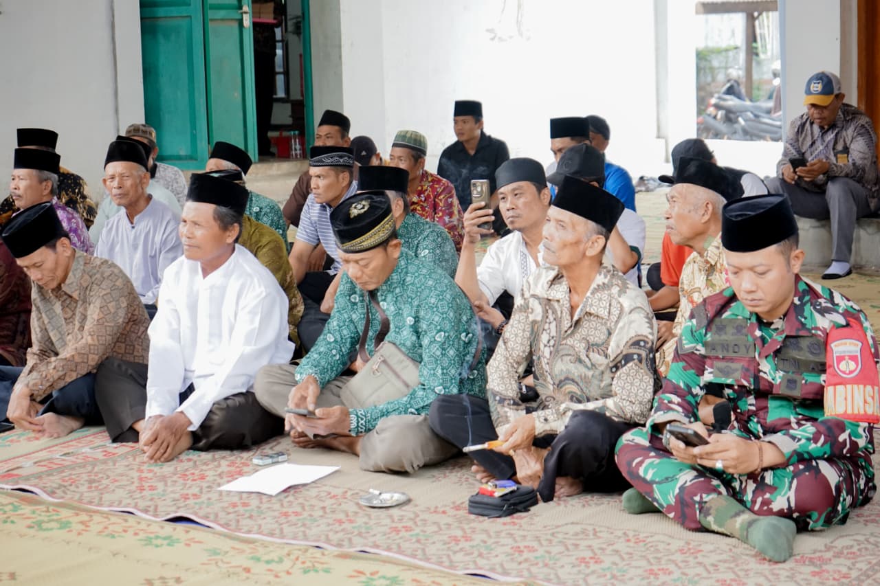 GEMARI di Masjid Baiturrochim Tak Sekedar Bersih-Bersih