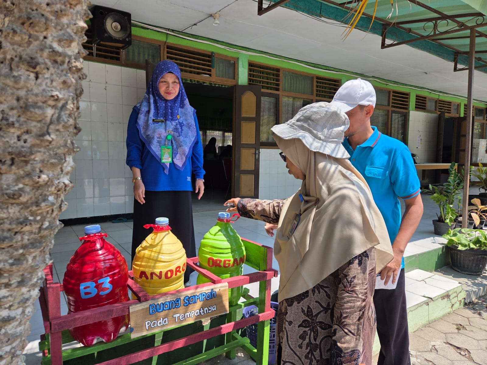 Perkuat Persiapan Adiwiyata, MTsN 2 Sragen Terima Monitoring dan Arahan Tim Penilai Kemenag Sragen