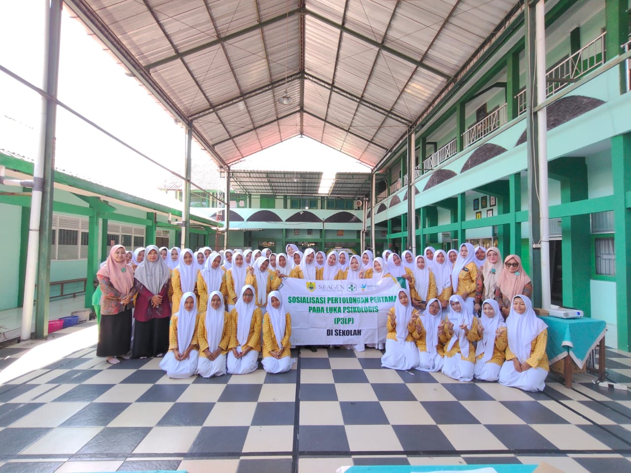 Bekali Siswa Hadapi Tantangan Era Digital, MAN 2 Sragen Gandeng Puskesmas Plupuh 1 Gelar Sosialisasi P3LP