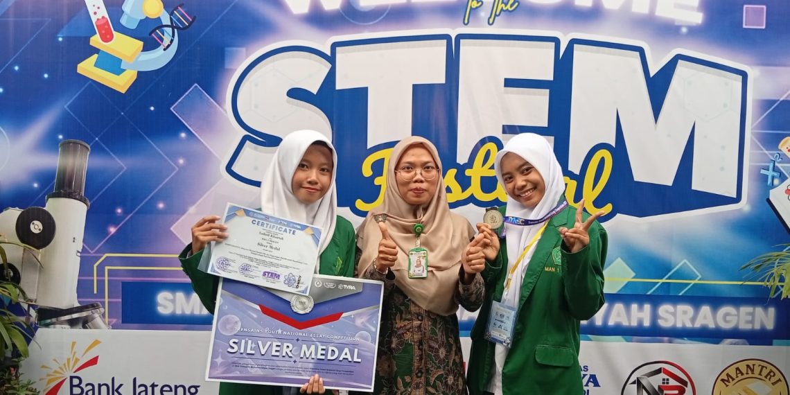 Inovasi Esai “KIMPULIZATION” Antar MAN 1 Sragen Raih Medali Silver di Ajang TYNEC 2026